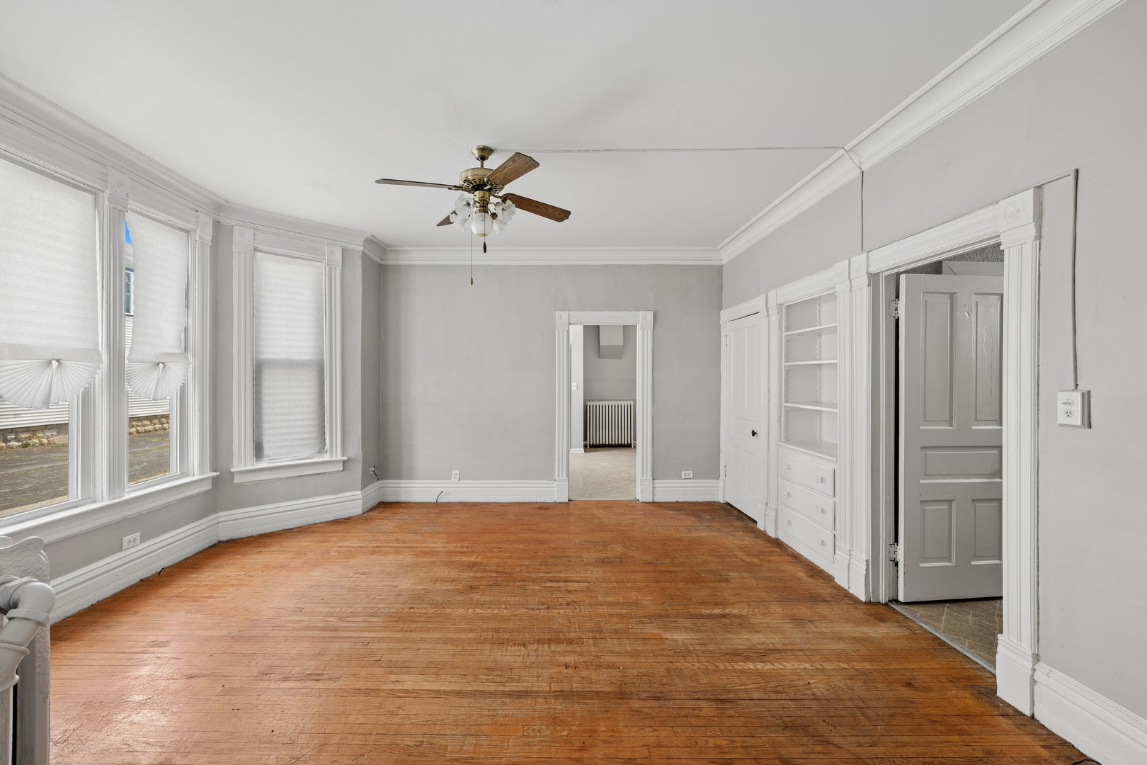 507 E 158TH Street