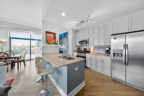 Tiny photo for 920 W Madison Street #B8, Chicago, IL 60607 (MLS # 12462730)