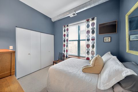 Tiny photo for 920 W Madison Street #B8, Chicago, IL 60607 (MLS # 12462730)