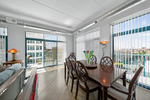 Tiny photo for 920 W Madison Street #B8, Chicago, IL 60607 (MLS # 12462730)