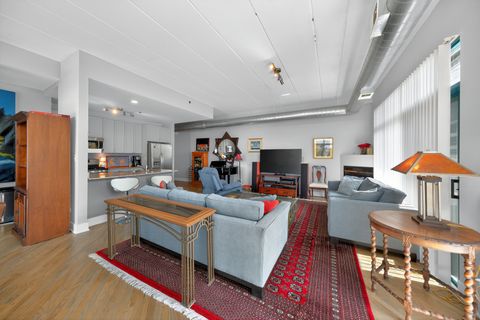 Tiny photo for 920 W Madison Street #B8, Chicago, IL 60607 (MLS # 12462730)