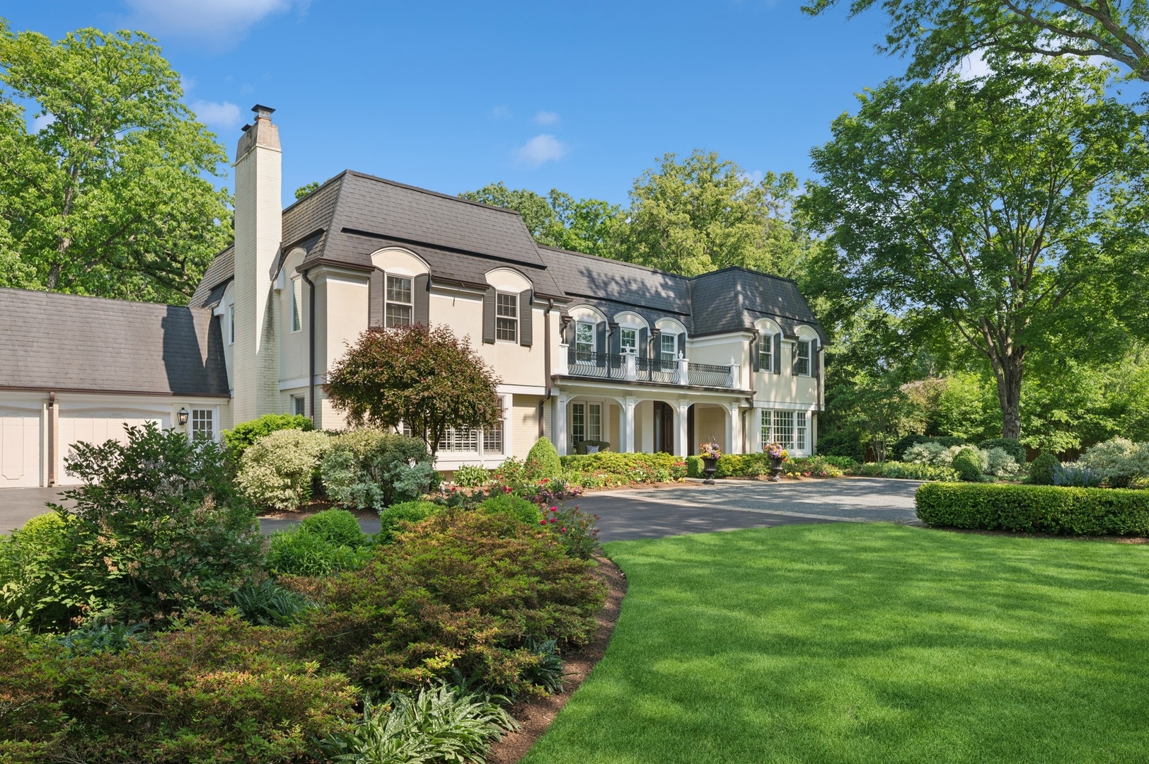 611 Oak Knoll Drive