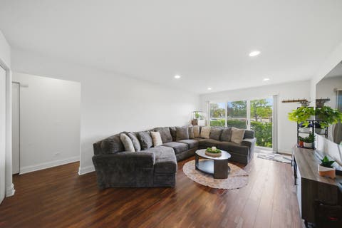 Tiny photo for 116 Steeple Drive #B, Buffalo Grove, IL 60089 (MLS # 12630076)
