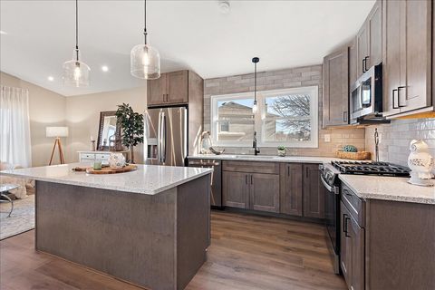 Tiny photo for 17212 Cottage Court, Tinley Park, IL 60487 (MLS # 12572437)