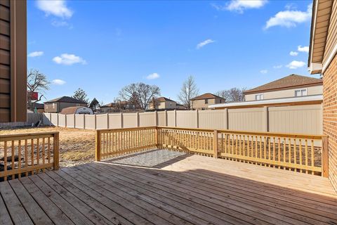 Tiny photo for 17212 Cottage Court, Tinley Park, IL 60487 (MLS # 12572437)