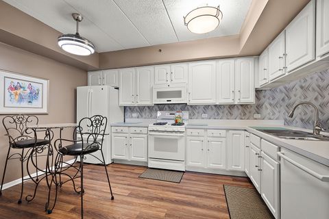 Tiny photo for 7841 W 157th Street #208, Orland Park, IL 60462 (MLS # 12530441)