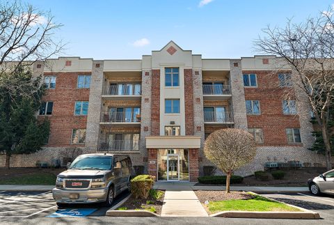 Photo of 7841 W 157th Street #208, Orland Park, IL 60462 (MLS # 12530441)