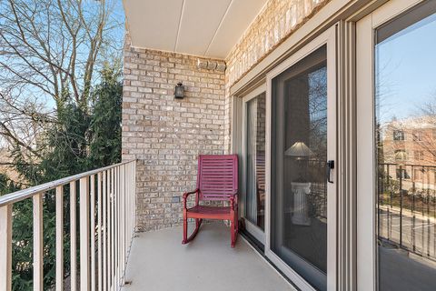 Tiny photo for 7841 W 157th Street #208, Orland Park, IL 60462 (MLS # 12530441)