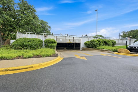 Tiny photo for 1806 Hemlock Place #102, Schaumburg, IL 60173 (MLS # 12720652)