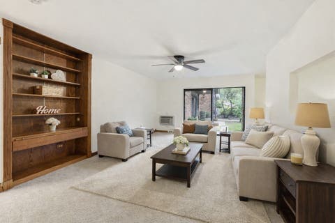 Tiny photo for 1806 Hemlock Place #102, Schaumburg, IL 60173 (MLS # 12720652)