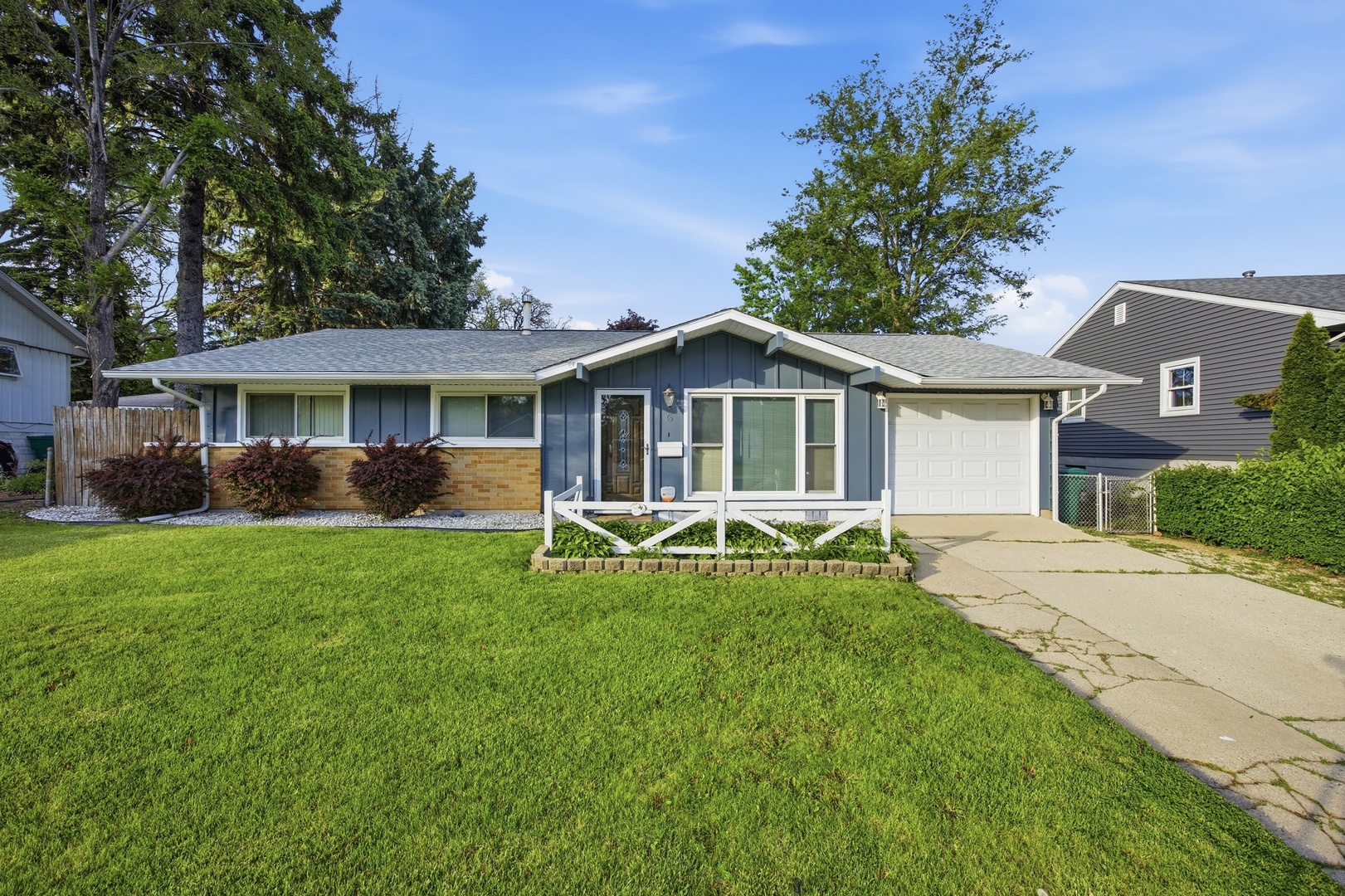 6 Beacon Avenue