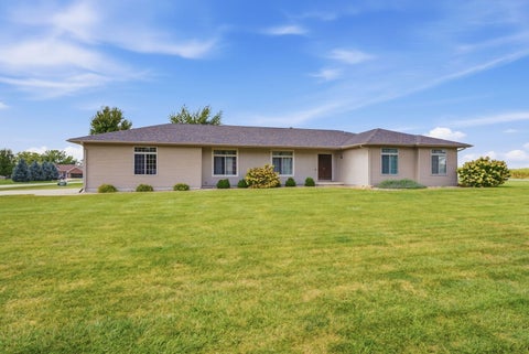 Tiny photo for 12704 25th Street Court W, Milan, IL 61264 (MLS # 12759108)
