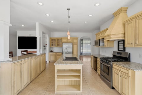 Tiny photo for 12704 25th Street Court W, Milan, IL 61264 (MLS # 12759108)