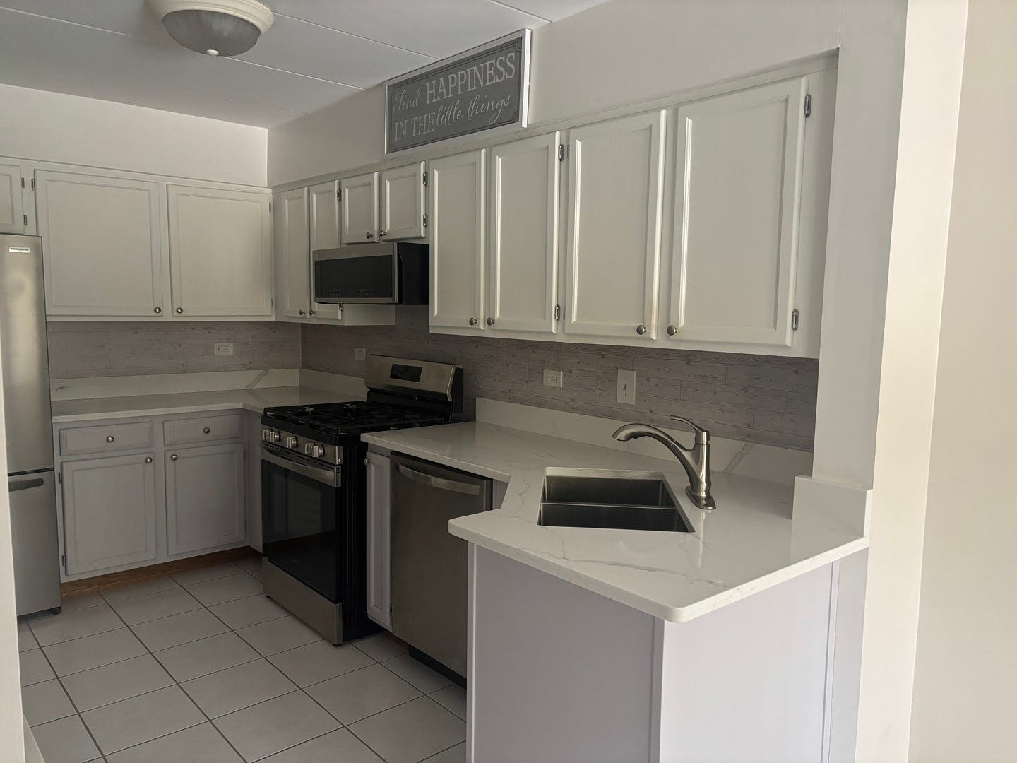 8805 S 79 Avenue 11