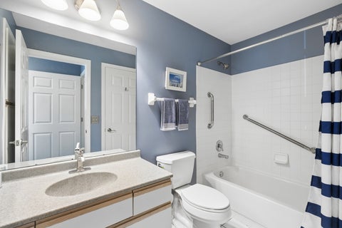 Tiny photo for 110 Hemstead Street, Lake Bluff, IL 60044 (MLS # 12781484)