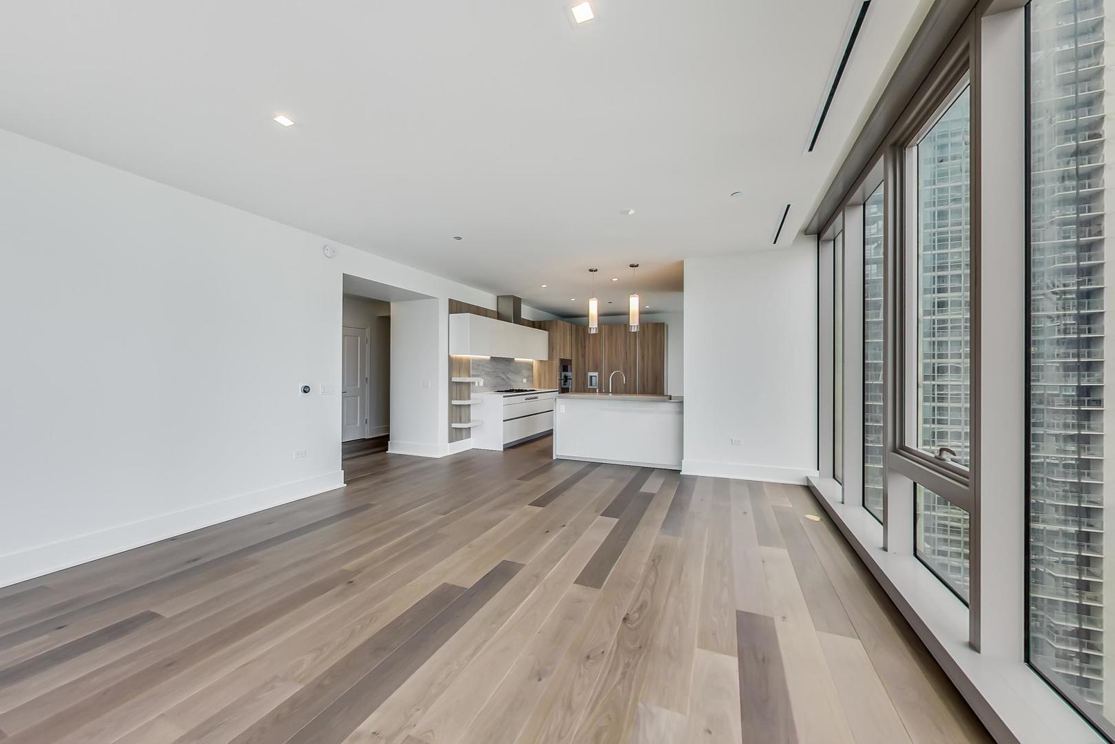 363 E Wacker Drive 2002