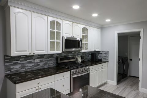 Tiny photo for 1602 W Orchard Place, Arlington Heights, IL 60005 (MLS # 12490560)