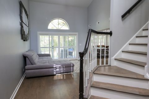 Tiny photo for 1602 W Orchard Place, Arlington Heights, IL 60005 (MLS # 12490560)