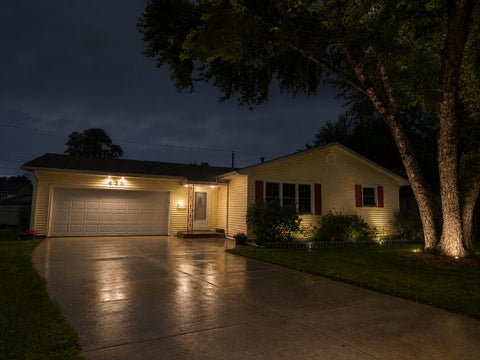 Tiny photo for 435 33rd Avenue, East Moline, IL 61244 (MLS # 12730136)