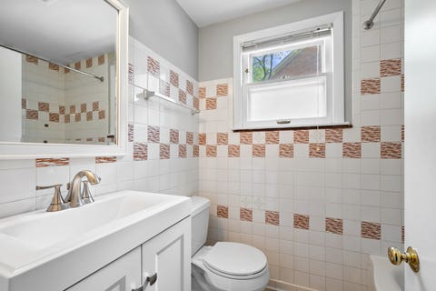 Tiny photo for 9120 E PRAIRIE Road, Evanston, IL 60203 (MLS # 12739295)