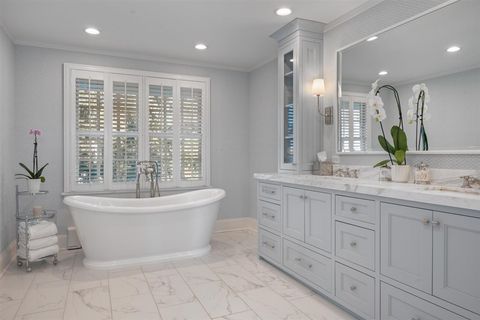 Tiny photo for Winnetka, IL 60093 (MLS # 12525471)