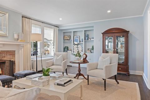 Tiny photo for Winnetka, IL 60093 (MLS # 12525471)