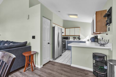 Tiny photo for 1117 KINGSTON Court #1117, Glendale Heights, IL 60139 (MLS # 12714292)