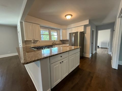 Tiny photo for 261 N Evergreen Avenue, Elmhurst, IL 60126 (MLS # 12398549)