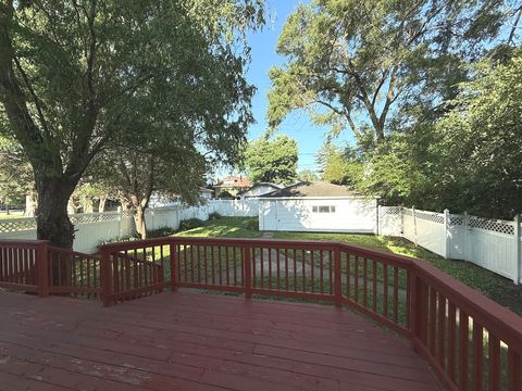 Tiny photo for 261 N Evergreen Avenue, Elmhurst, IL 60126 (MLS # 12398549)
