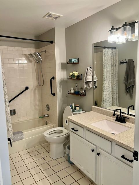 Tiny photo for 7727 Bristol Park Drive #7727, Tinley Park, IL 60477 (MLS # 12471408)