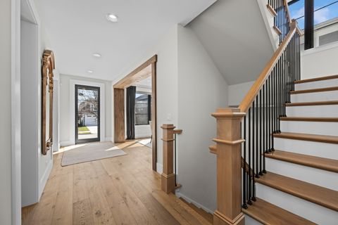 Tiny photo for 216 S Evergreen Avenue, Arlington Heights, IL 60005 (MLS # 12589872)