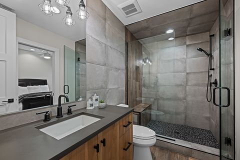 Tiny photo for 216 S Evergreen Avenue, Arlington Heights, IL 60005 (MLS # 12589872)