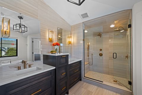 Tiny photo for 216 S Evergreen Avenue, Arlington Heights, IL 60005 (MLS # 12589872)