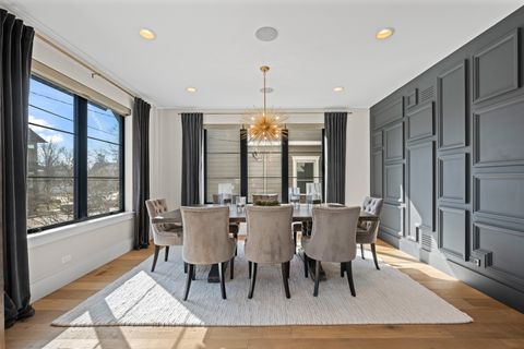 Tiny photo for 216 S Evergreen Avenue, Arlington Heights, IL 60005 (MLS # 12589872)