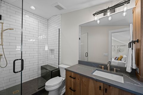 Tiny photo for 216 S Evergreen Avenue, Arlington Heights, IL 60005 (MLS # 12589872)