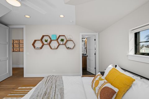 Tiny photo for 216 S Evergreen Avenue, Arlington Heights, IL 60005 (MLS # 12589872)