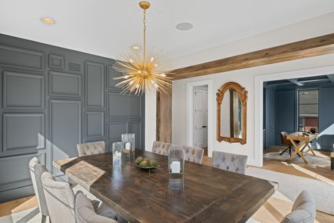 Tiny photo for 216 S Evergreen Avenue, Arlington Heights, IL 60005 (MLS # 12589872)