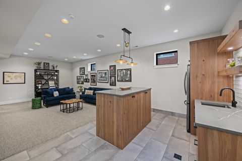 Tiny photo for 216 S Evergreen Avenue, Arlington Heights, IL 60005 (MLS # 12589872)