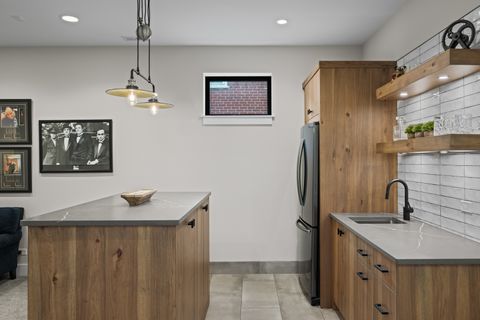 Tiny photo for 216 S Evergreen Avenue, Arlington Heights, IL 60005 (MLS # 12589872)