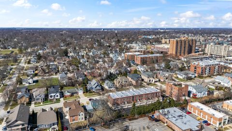 Tiny photo for 216 S Evergreen Avenue, Arlington Heights, IL 60005 (MLS # 12589872)