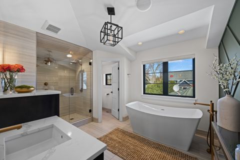 Tiny photo for 216 S Evergreen Avenue, Arlington Heights, IL 60005 (MLS # 12589872)