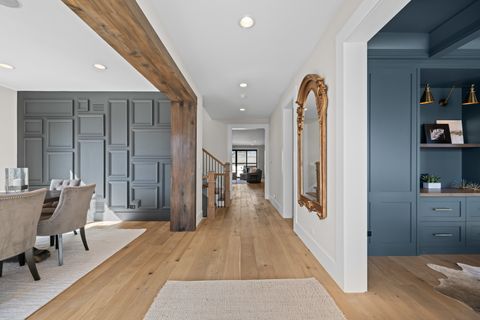 Tiny photo for 216 S Evergreen Avenue, Arlington Heights, IL 60005 (MLS # 12589872)