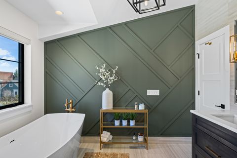 Tiny photo for 216 S Evergreen Avenue, Arlington Heights, IL 60005 (MLS # 12589872)