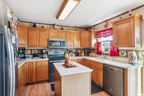 Tiny photo for 3524 34TH Street, Moline, IL 61265 (MLS # QC4269713)