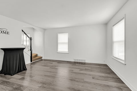 Tiny photo for 256 E 140th Place, Dolton, IL 60419 (MLS # 12772346)