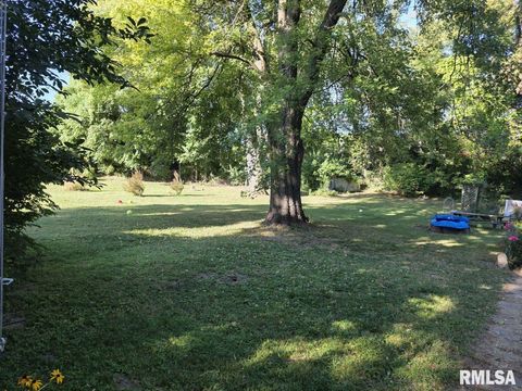 Tiny photo for 1715 N 4TH Street, Quincy, IL 62301 (MLS # QC4266557)