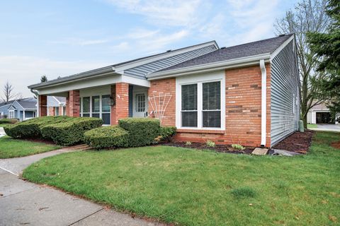 Photo of 7225 Oxford Circle, Fox Lake, IL 60020 (MLS # 12613759)