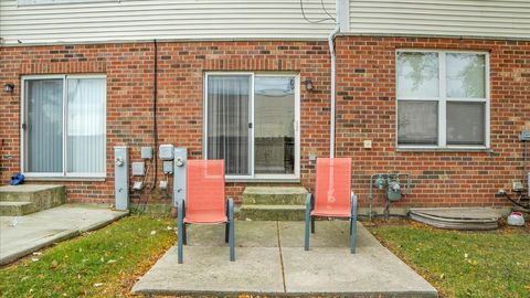 Tiny photo for 1706 Buckingham Drive, Des Plaines, IL 60018 (MLS # 12509668)