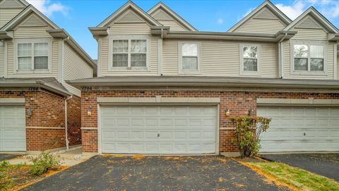 Tiny photo for 1706 Buckingham Drive, Des Plaines, IL 60018 (MLS # 12509668)