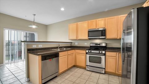 Tiny photo for 1706 Buckingham Drive, Des Plaines, IL 60018 (MLS # 12509668)